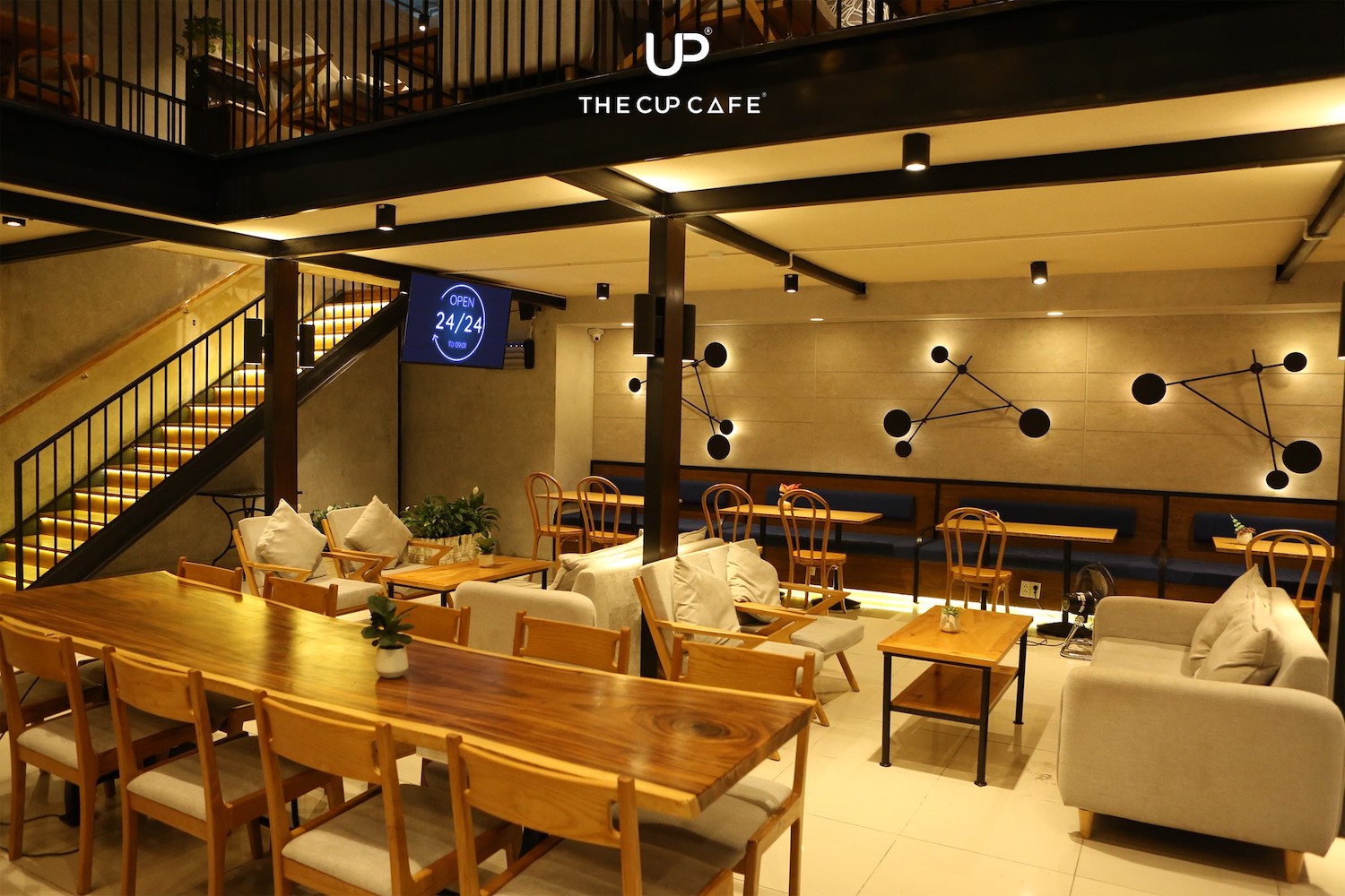 Ghé ngay The Cup Cafe thưởng thức menu thượng hạng cả ngày 7