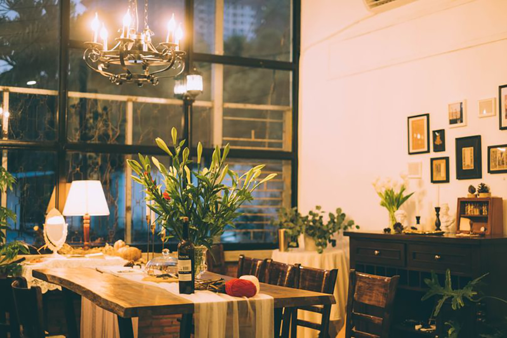 Có một MAYZE Coffee cổ điển và đầy ấm áp 2