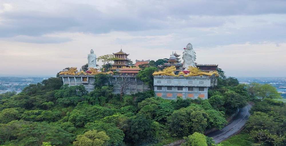Chùa Châu Thới, chốn bồng lai tiên cảnh tại Bình Dương 2