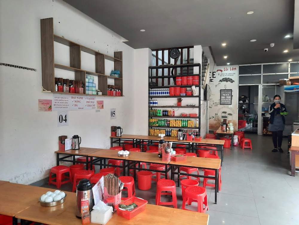 Quán bánh căn Nhà Chung – Chỉ có trứng và bột nhúng nước mắm nhưng lại cuốn hút lạ kỳ 3