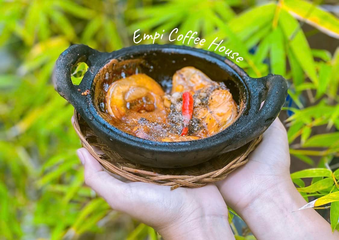 Cuối tuần chill cùng âm nhạc tại EMPI Coffee House Cần Thơ 7