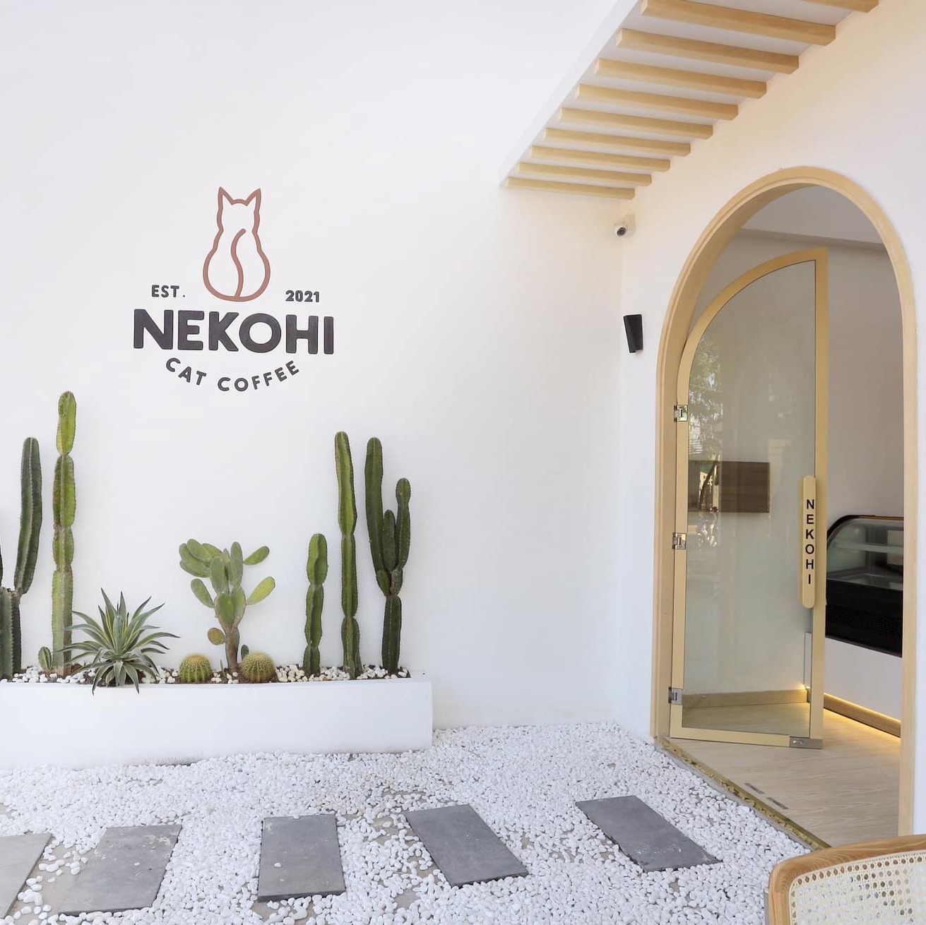 Nekohi Cat Coffee, cửa hàng cà phê dành cho các bạn yêu thú cưng 3