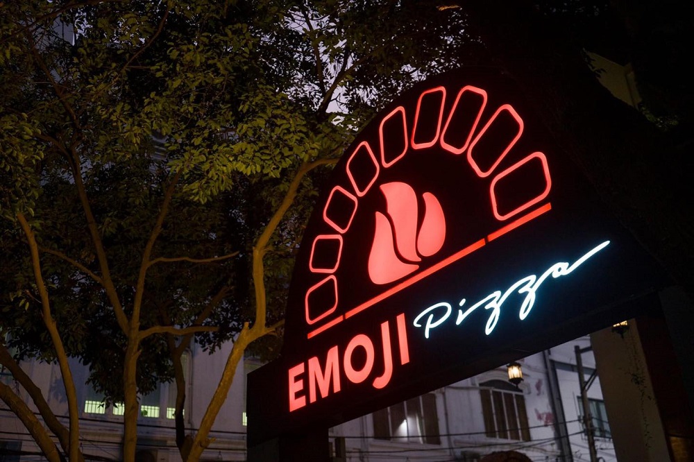 Khám phá Emoji Pizza truyền thống cực độc đáo ở Bình Dương 2