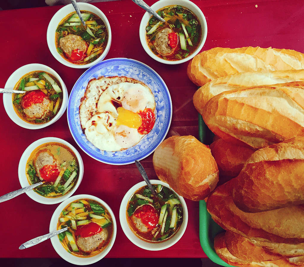 Bánh mì xíu mại Đà Lạt - Độc đáo ẩm thực xứ ngàn hoa 3