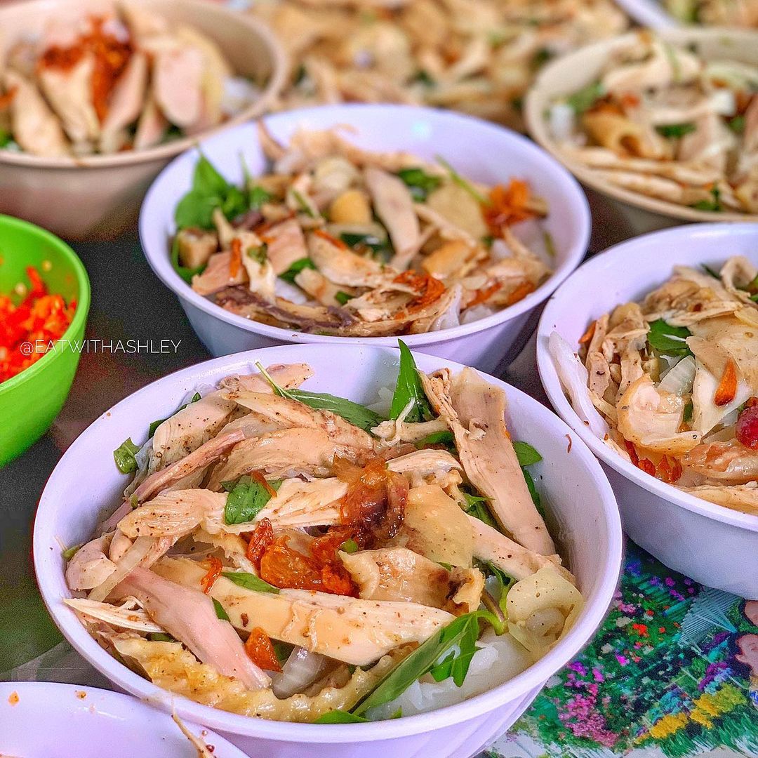 Lên Đà Lạt là phải dậy sớm ăn bánh ướt lòng gà chứ đừng ngủ nướng nữa bạn ơi! 5