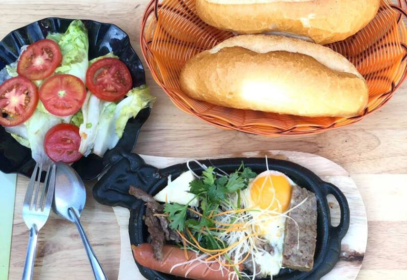 Bỏ túi ngay 13 tiệm bánh mì chảo Đà Lạt ngon ngất ngây 8
