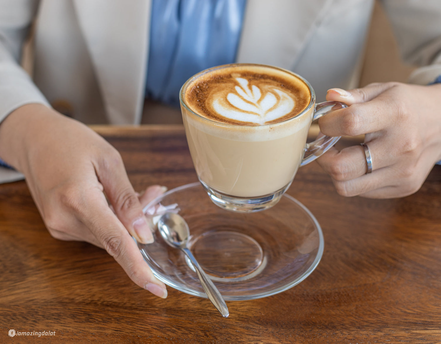 Amazing Coffee Da Lat - Quán cà phê có view ngắm trọn thành phố, tha hồ chill ở Đà Lạt 6