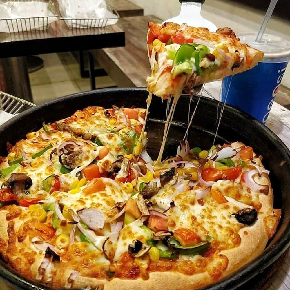 Quán Pizza Candle Cần Thơ hé lộ bí quyết níu giữ bước chân thực khách 2