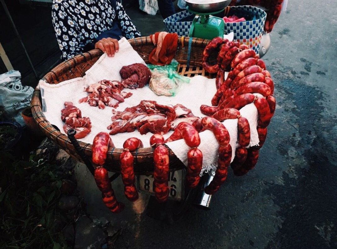 Tung lò mò (Lạp xưởng bò), thử ngay món ăn đặc sản người Chăm 2