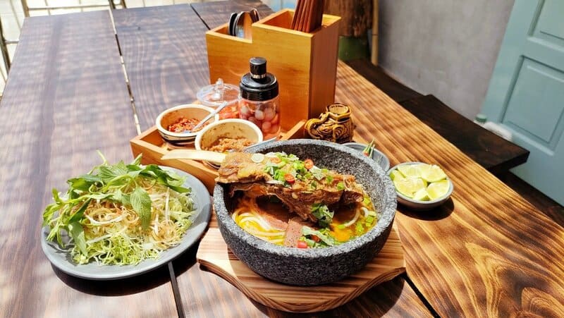 Ăn gì ở Đà Lạt, khám phá loạt món ngon phá đảo làng ẩm thực 9