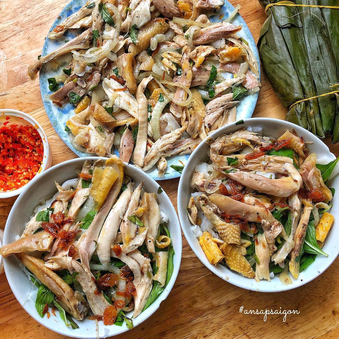 Lên Đà Lạt là phải dậy sớm ăn bánh ướt lòng gà chứ đừng ngủ nướng nữa bạn ơi! 4