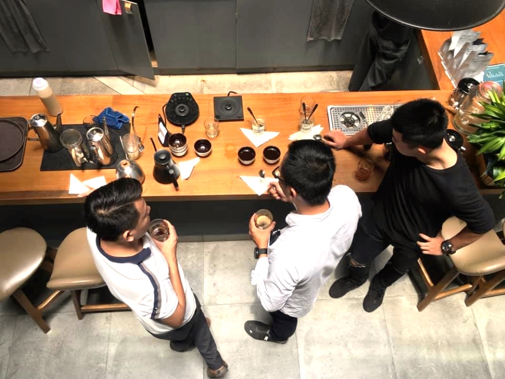 Đến Daklac Coffee để thưởng thức hương vị cà phê rang mộc chuẩn Ban Mê 2