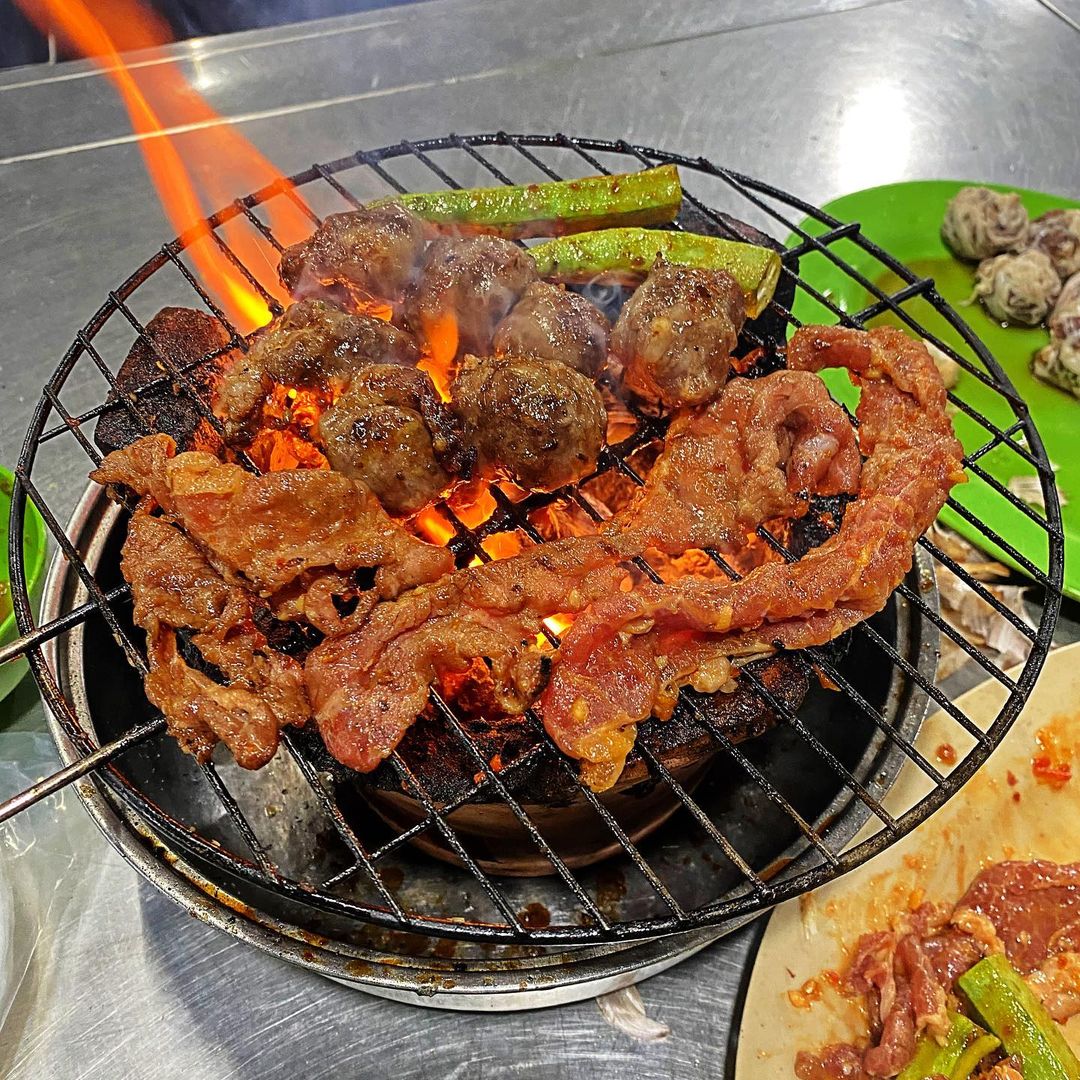 Bò nướng Hàng Dừa 5 Phước chính gốc nổi tiếng khắp Bình Dương 2