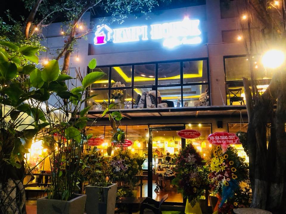 Cuối tuần chill cùng âm nhạc tại EMPI Coffee House Cần Thơ 2