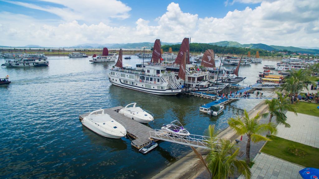 Triển ngay du lịch Vịnh Hạ Long trong ngày cực thú vị 2