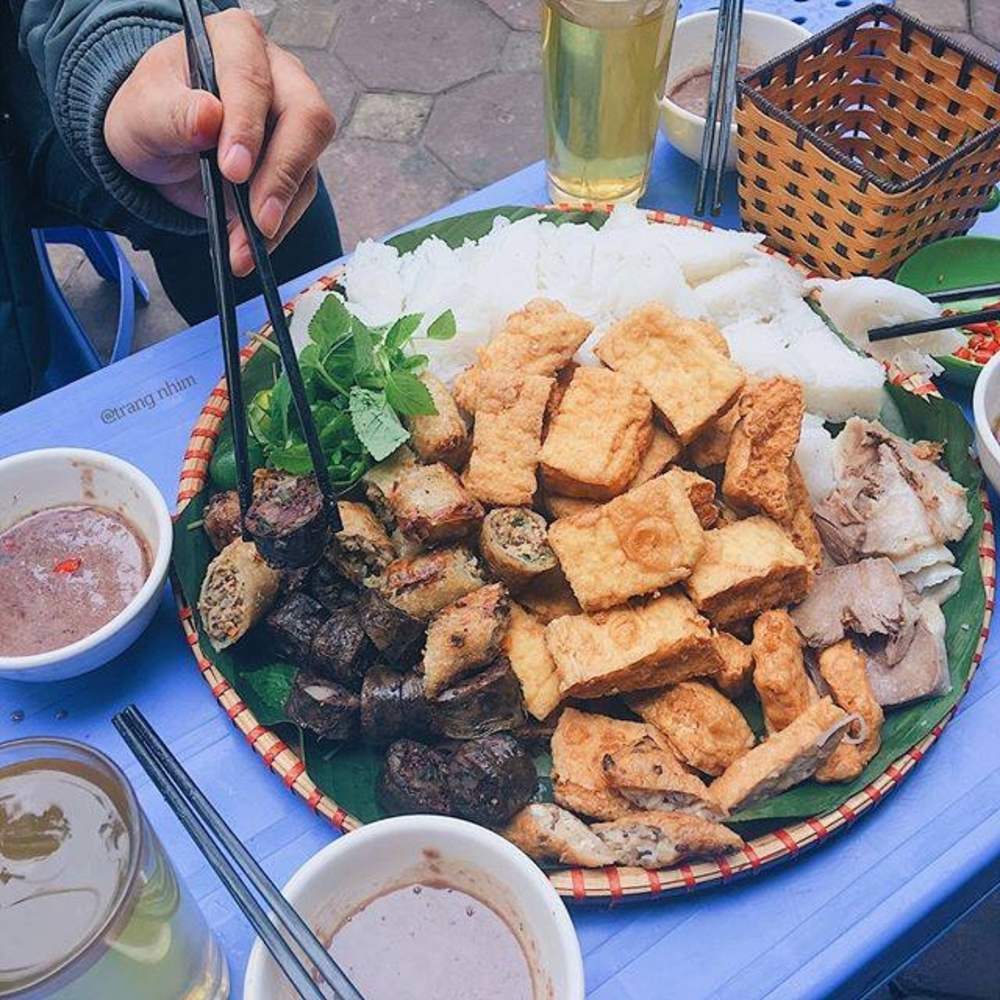 Oanh tạc 7 quán bún đậu mắm tôm Hà Nội gây thương nhớ 9
