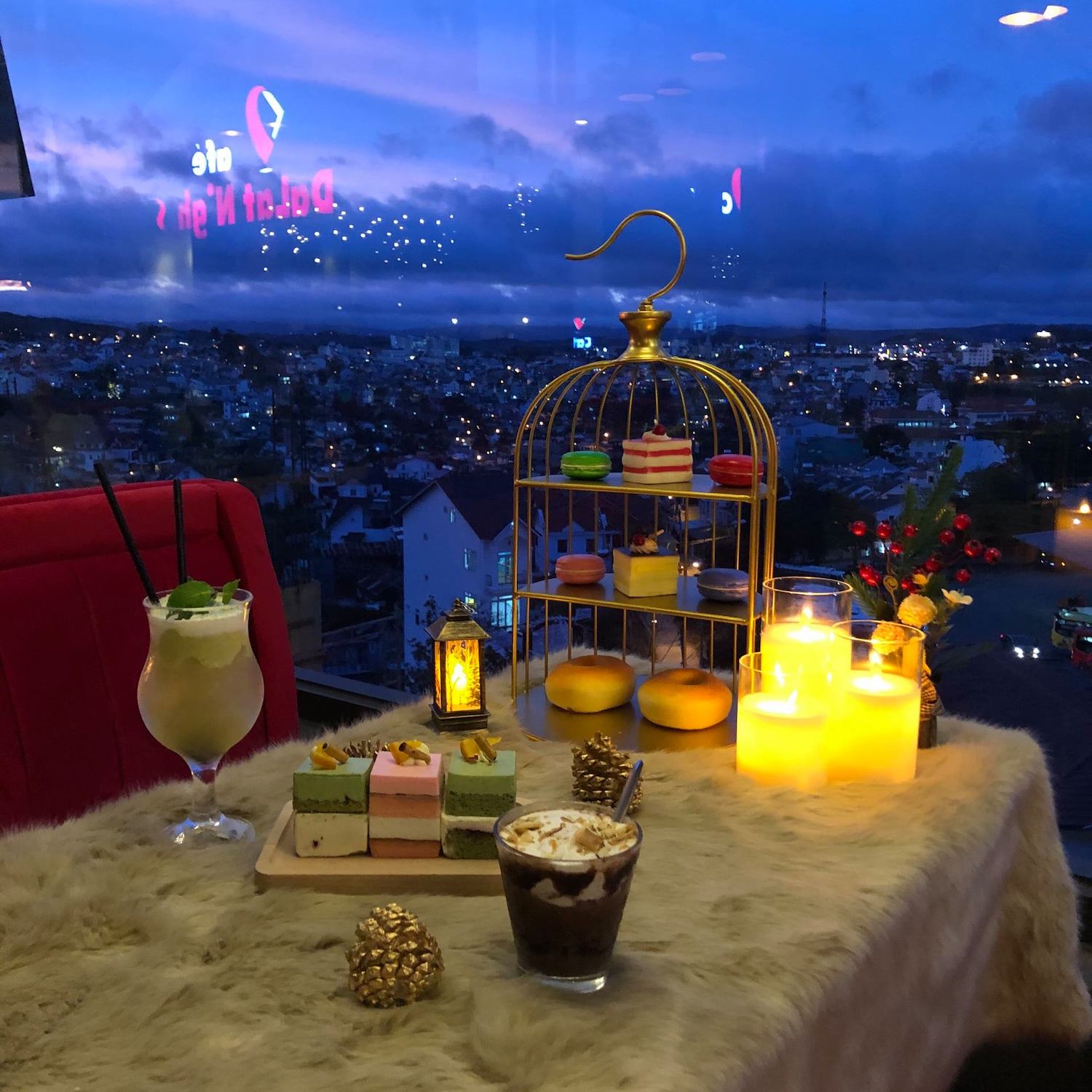 Amazing Coffee Da Lat - Quán cà phê có view ngắm trọn thành phố, tha hồ chill ở Đà Lạt 3