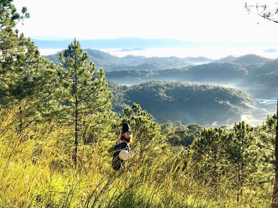 Trekking đỉnh Hòn Bồ Đà Lạt săn biển mây bềnh bồng 5