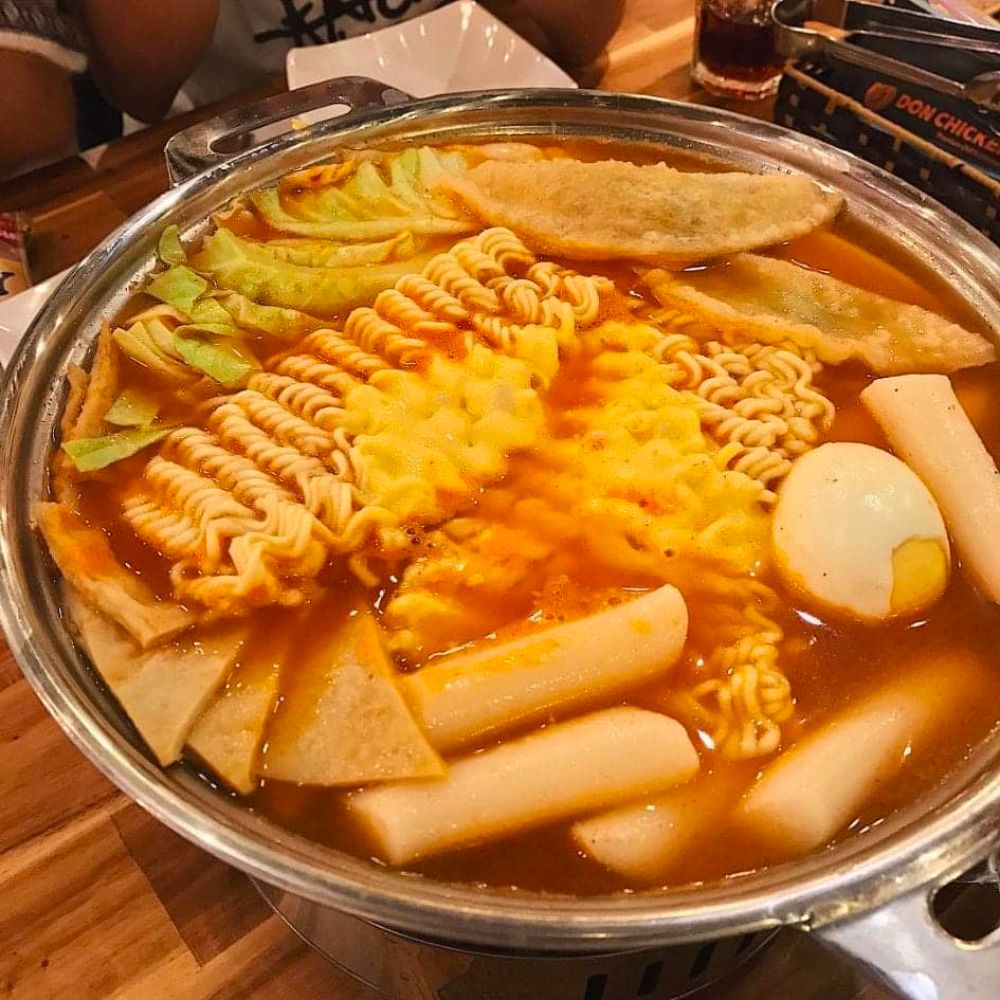 Ghé Don Chicken Long Xuyên thưởng thức món Hàn thơm ngon, hấp dẫn 4