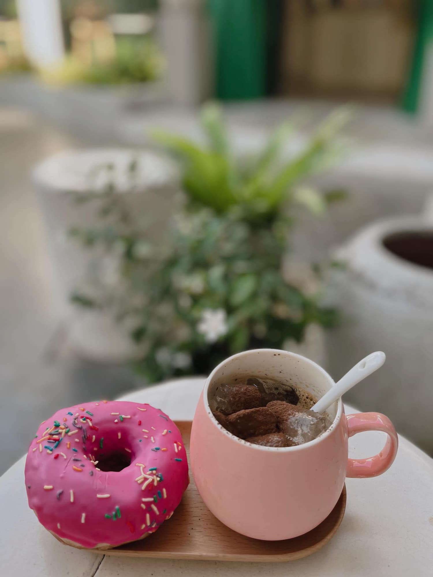 Dừng chân tại Levy 1989 Coffee tìm không gian thoáng đãng giữa lòng thành phố 17