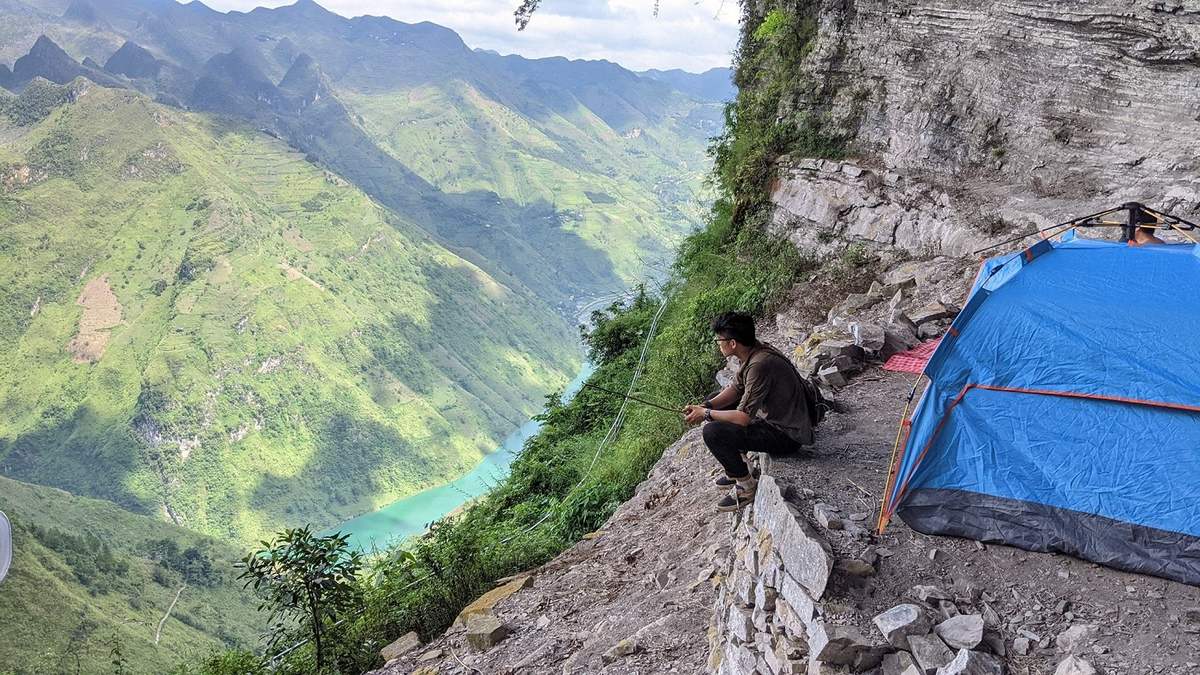 Bỏ túi kinh nghiệm cắm trại trên vách đá trắng Hà Giang vào ban đêm 5