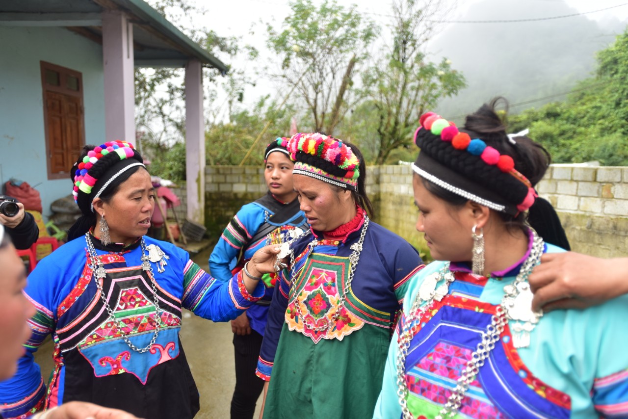 Tìm hiểu về người Phù Lá ở Hoàng Su Phì - Hà Giang 8