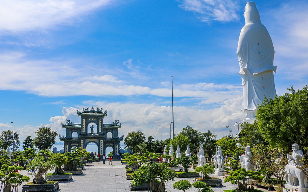 Khám phá bãi Bụt Đà Nẵng đầy hoang sơ và thơ mộng 7