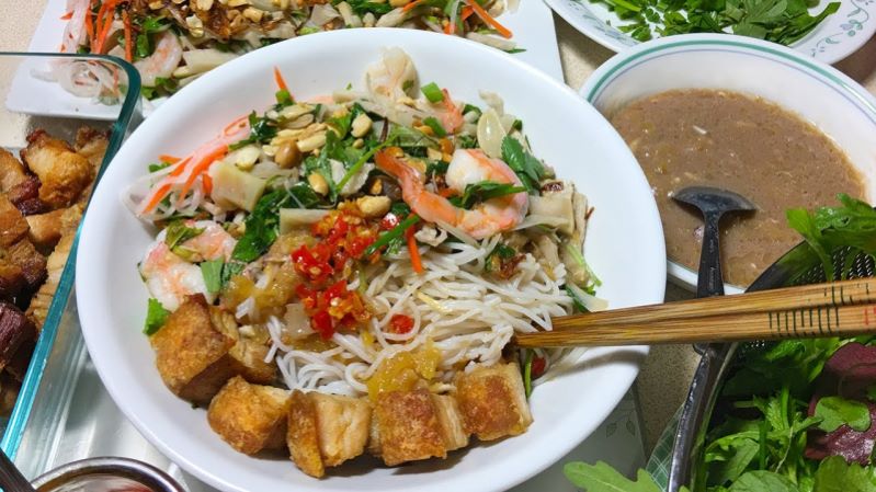 Về Đà Nẵng ăn bún mắm Bà Thuyên nổi tiếng nhất Đà Thành 6