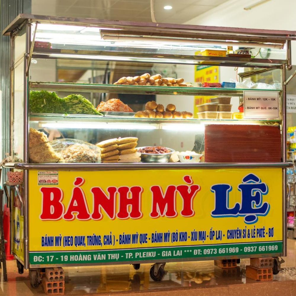 Thưởng thức Bánh mì Lệ bình dân giữa lòng phố núi Gia Lai 2