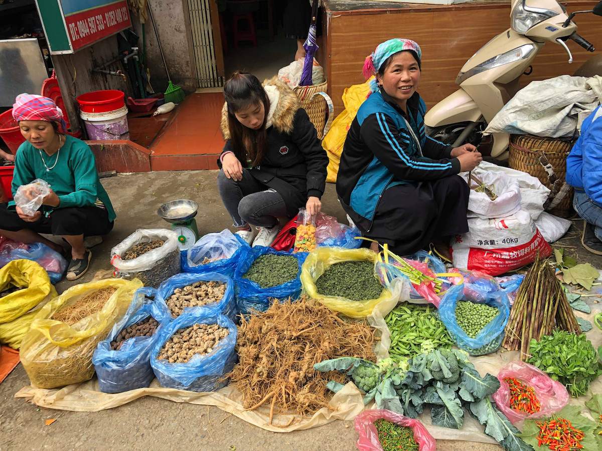 Muôn màu muôn vẻ Chợ phiên Đồng Văn Hà Giang 5