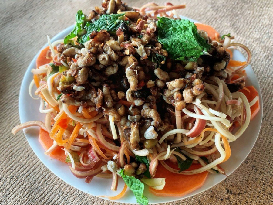 Gỏi nhộng ong rừng U Minh, đặc sản quý hiếm ở miệt rừng tràm 8