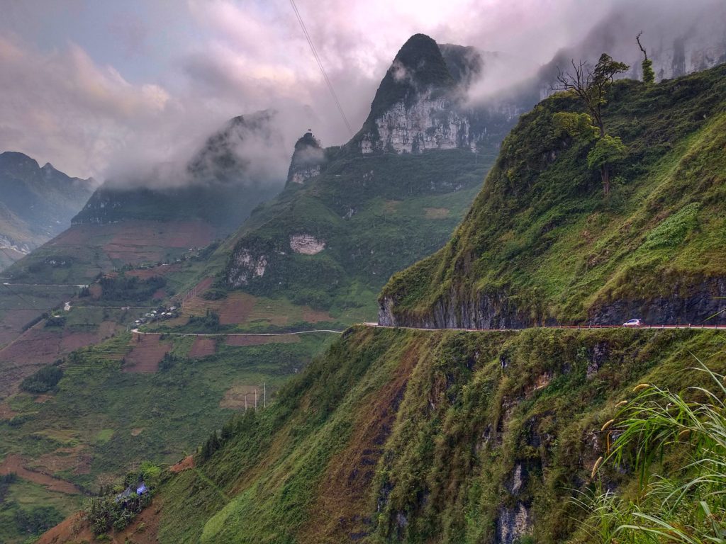 Săn mây trên đỉnh Mã Pí Lèng - Hành trình 