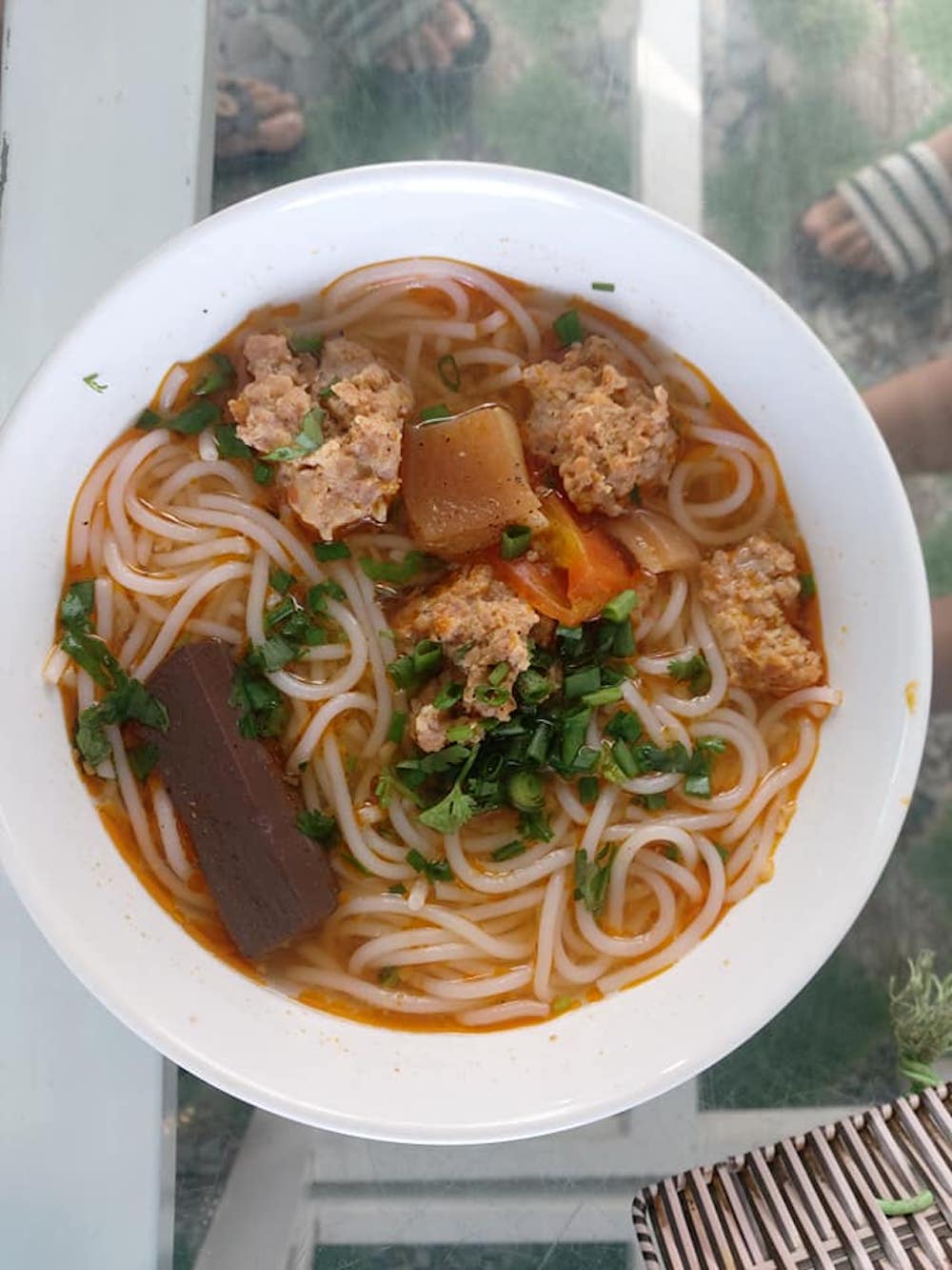 Ngắm hoa đèn nở vàng ươm lãng mạn tại Coffee Thung Lũng Đèn Đà Lạt 11