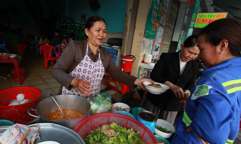 Ghé Quán mì quảng Phú Chiêm Pleiku nổi tiếng gần xa 6