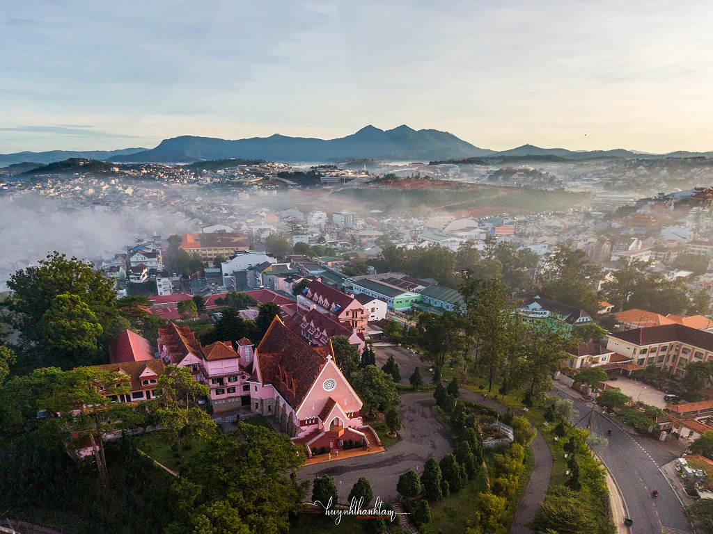 Nhà thờ Domaine De Marie - Dấu ấn châu Âu giữa lòng Đà Lạt 4