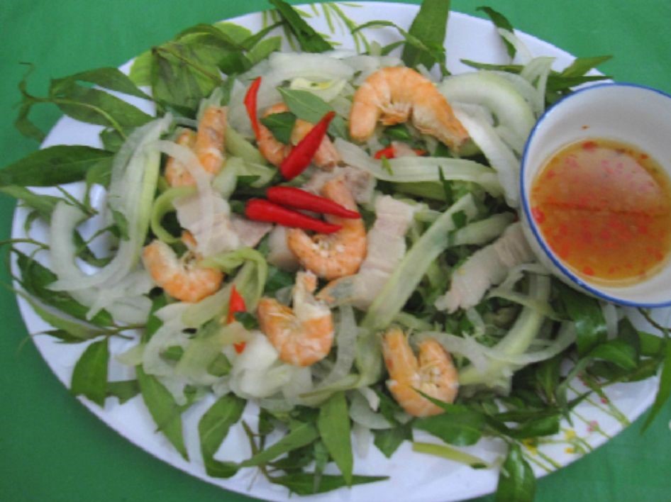 Gỏi ngó lục bình, món ăn dân dã ngon khó cưỡng 5