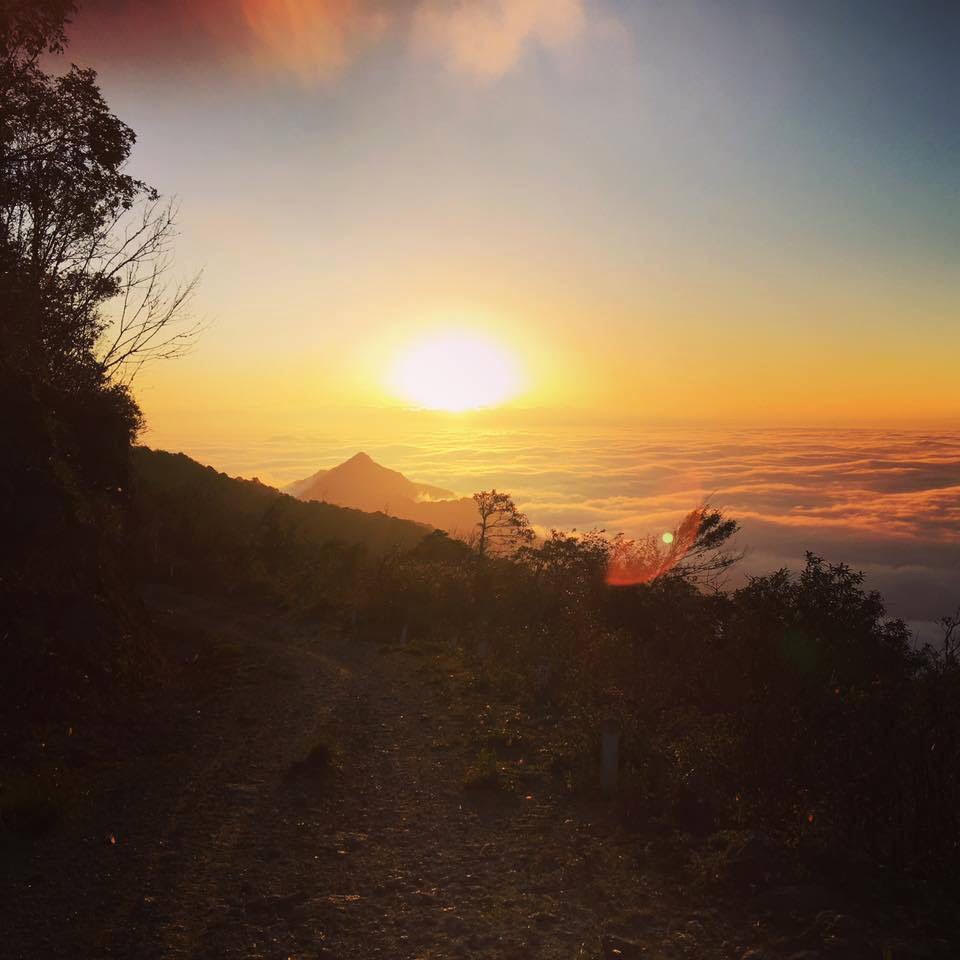 Trekking Tây Côn Lĩnh - Hành trình tận hưởng cảm giác làm chủ đất trời 11