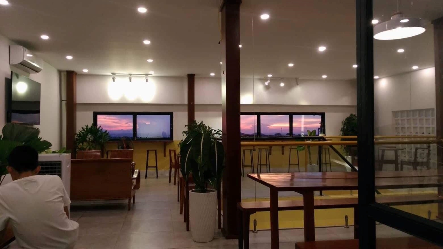 Orange Café, không gian ngọt ngào như tình đầu 4