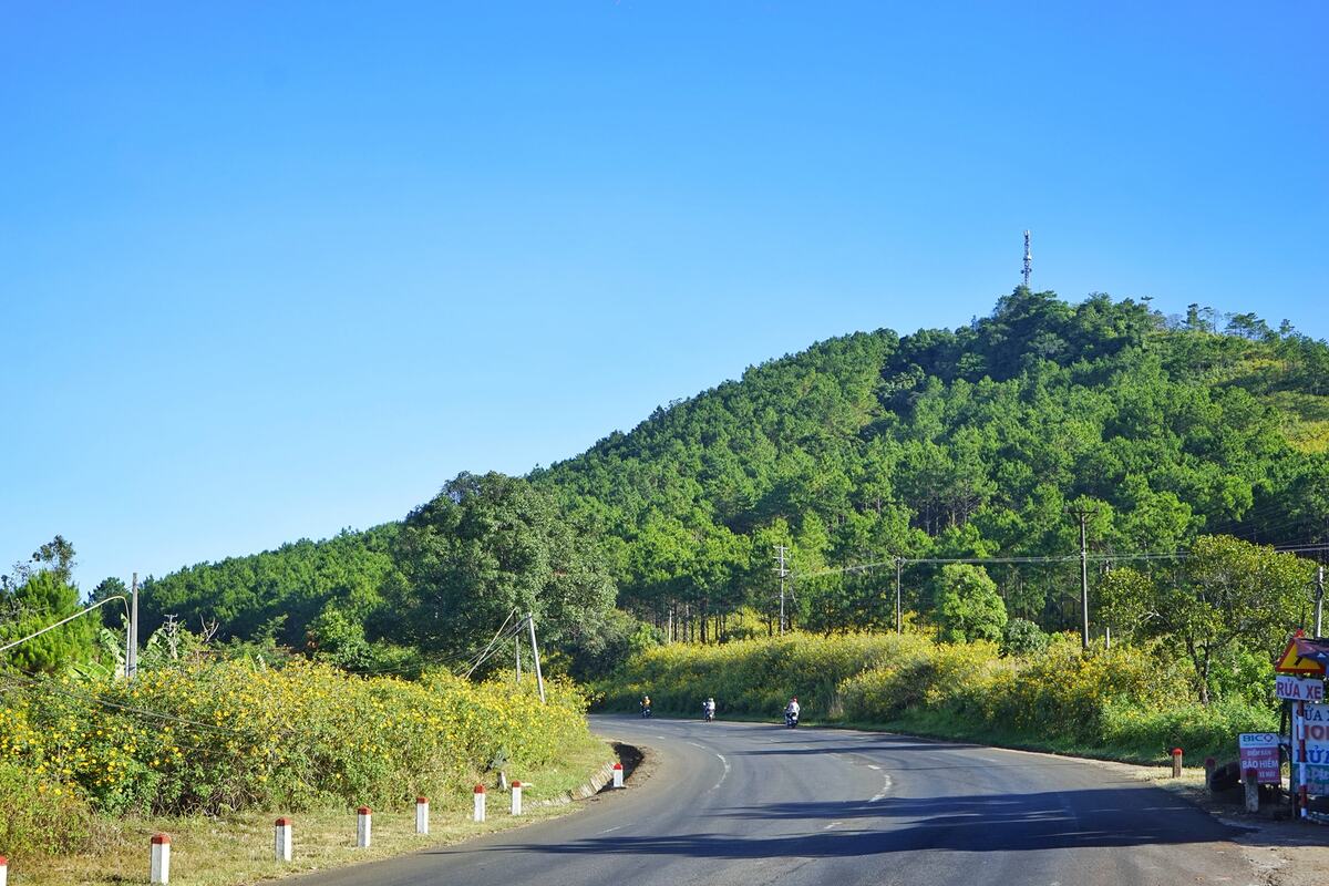 Khám phá Núi Hàm Rồng Gia Lai với view ngắm trọn Pleiku 6