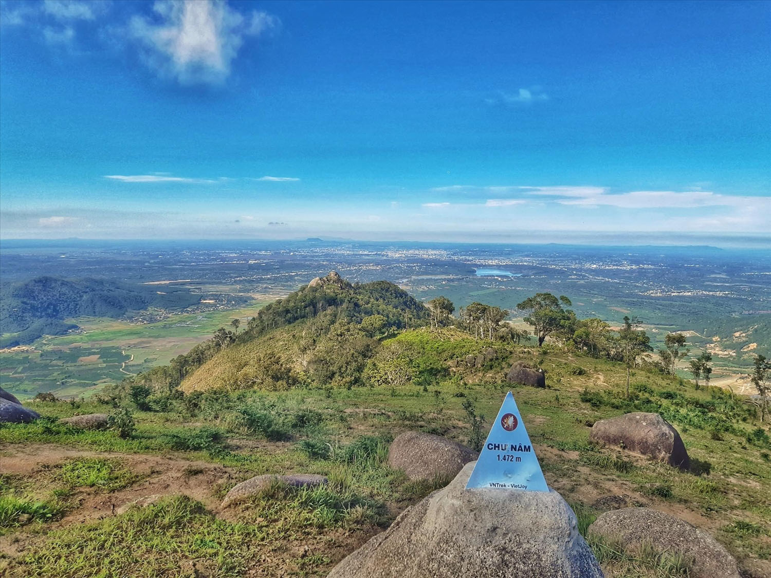 Trekking đỉnh Chư Nâm, chinh phục nóc nhà của cao nguyên Pleiku 2