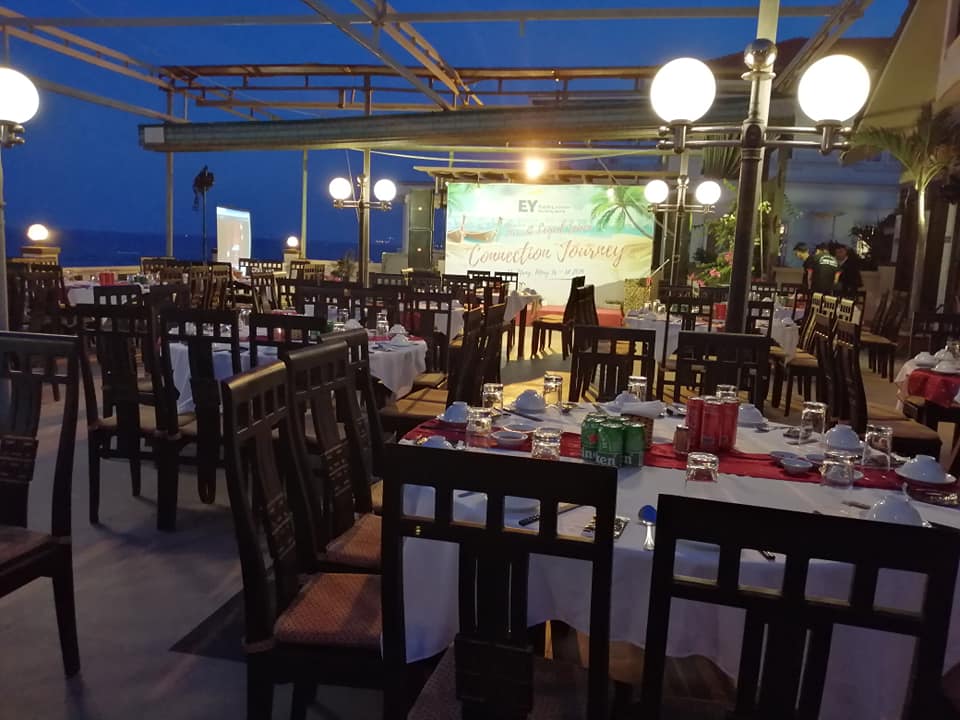 Blue Whale Restaurant Đà Nẵng - Thưởng thức hương vị miền biển ở nhà hàng có view đẹp nao lòng tại Đà Nẵng 3