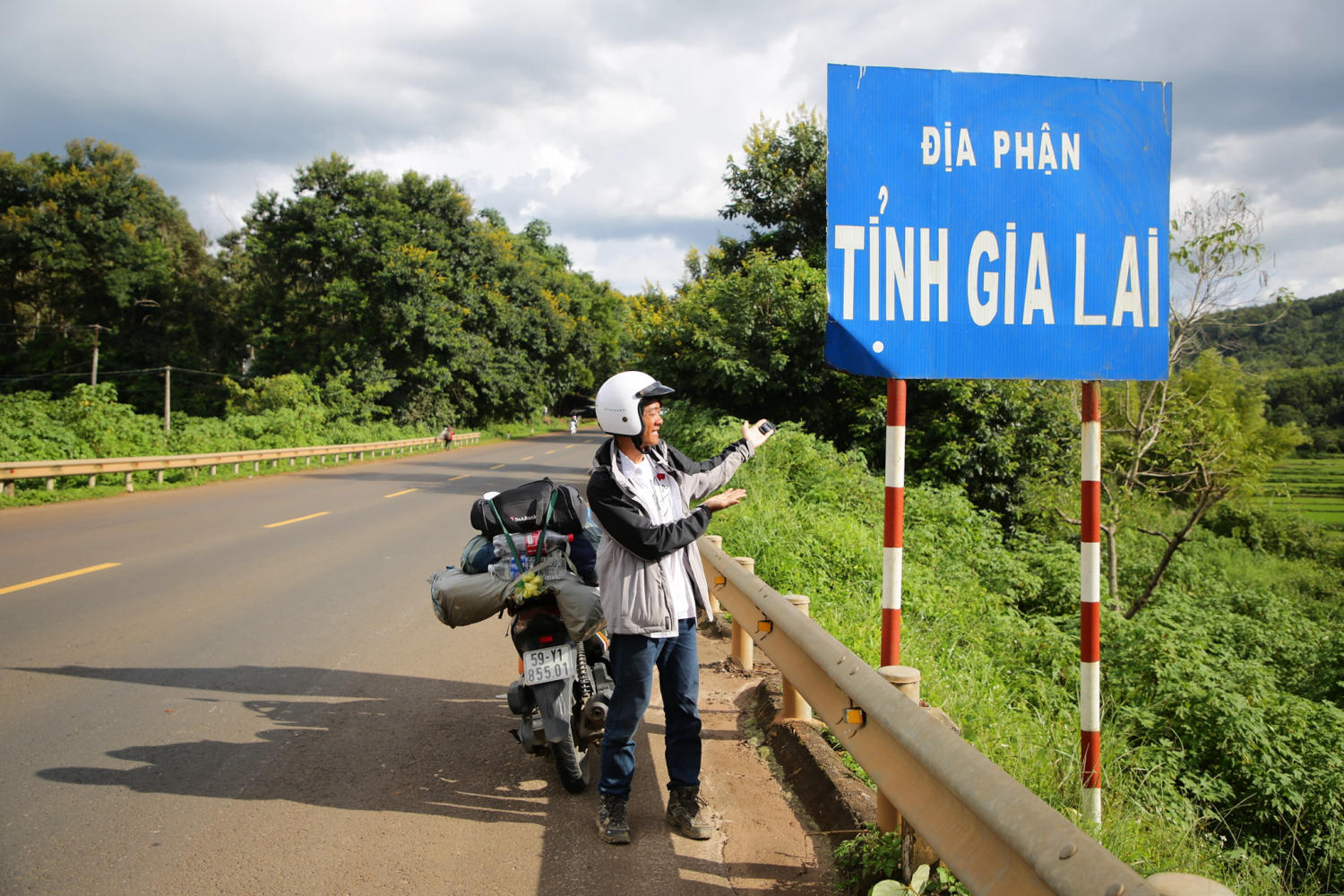 Dạo quanh Biển hồ Pleiku hòa mình vào thiên nhiên trong lành 4