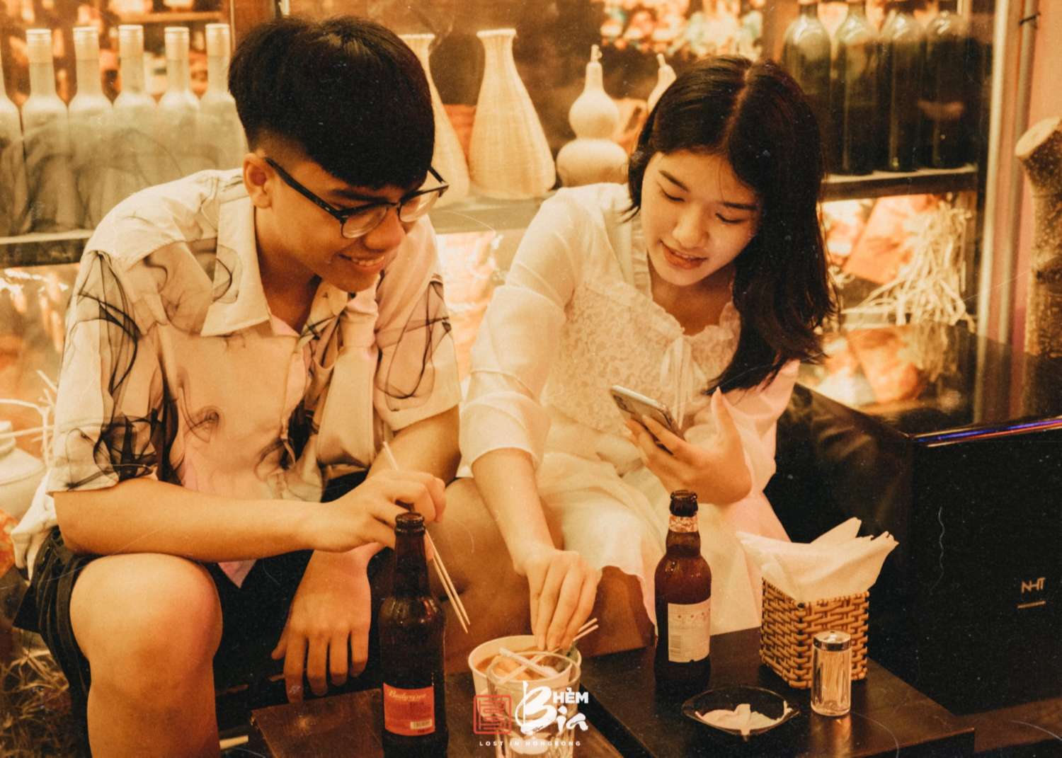 Bấm máy liên tục ở Hẻm HongKong, thánh địa sống ảo của giới trẻ Buôn Mê 9