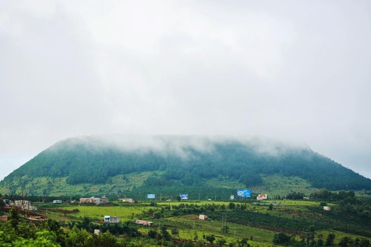 Khám phá Núi Hàm Rồng Gia Lai với view ngắm trọn Pleiku 7