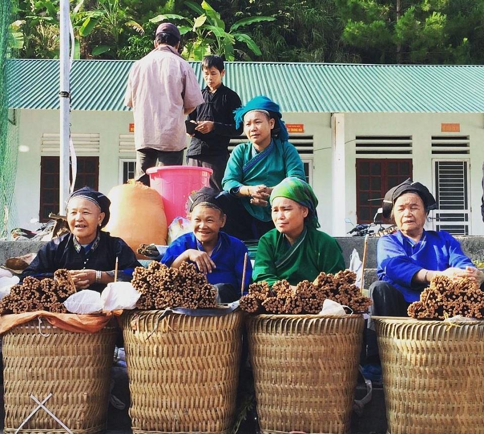 Chợ phiên Hoàng Su Phì - Nét đẹp văn hóa độc đáo nơi cao nguyên đá 2