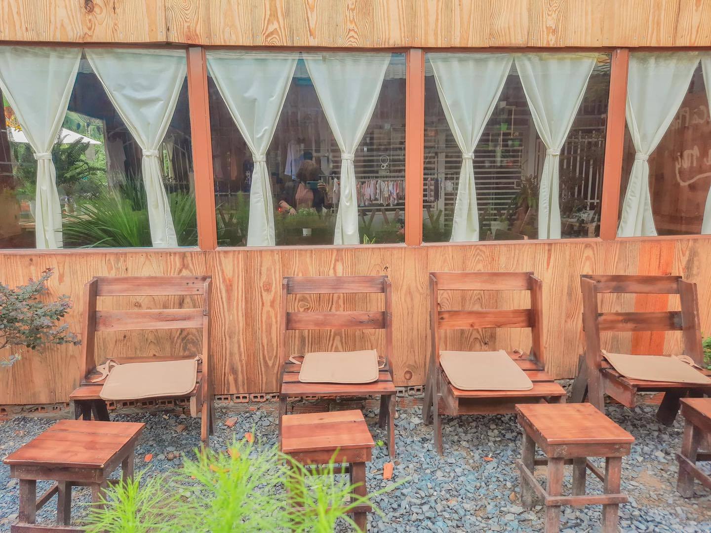 Đi trốn đến Cafe Họa Mi bình yên giữa lòng thành phố 8