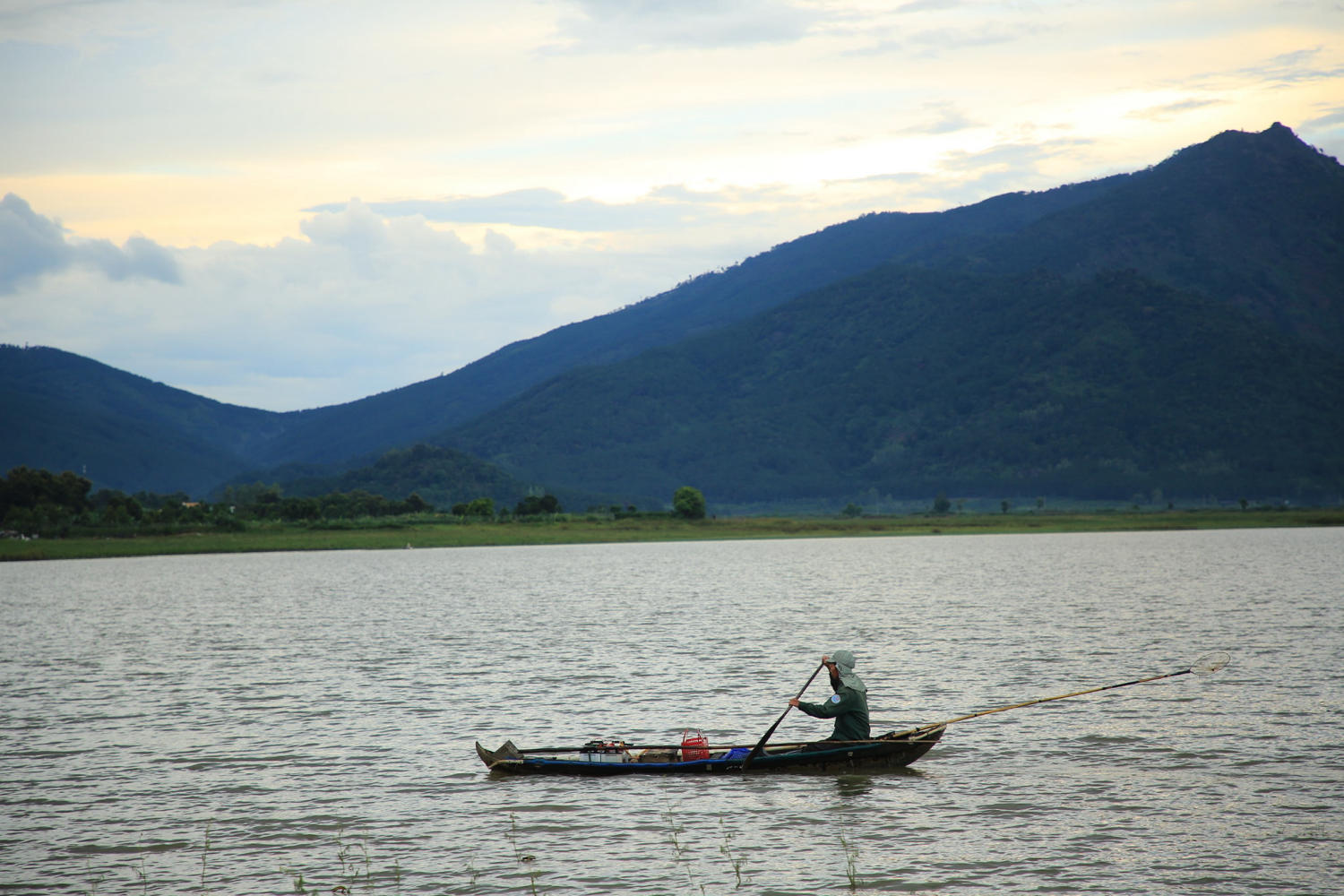 Dạo quanh Biển hồ Pleiku hòa mình vào thiên nhiên trong lành 9