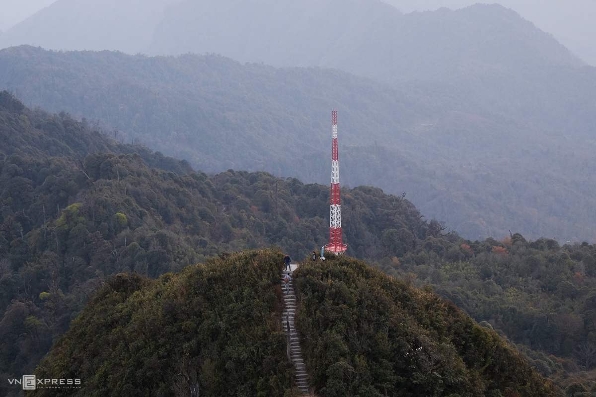 Hành trình trekking Chiêu Lầu Thi lạc giữa biển mây bềnh bồng 9