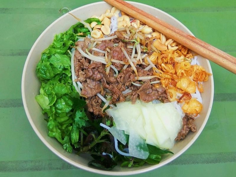 Top 10 quán bún trộn Nam Bộ ngon nhứt nách tại Hà Nội 9