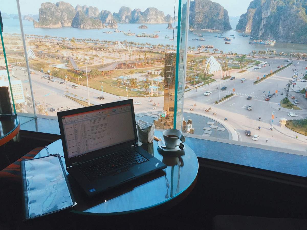 Tín đồ sống ảo thì không thể bỏ qua list 8 quán cà phê Hạ Long đẹp này 8